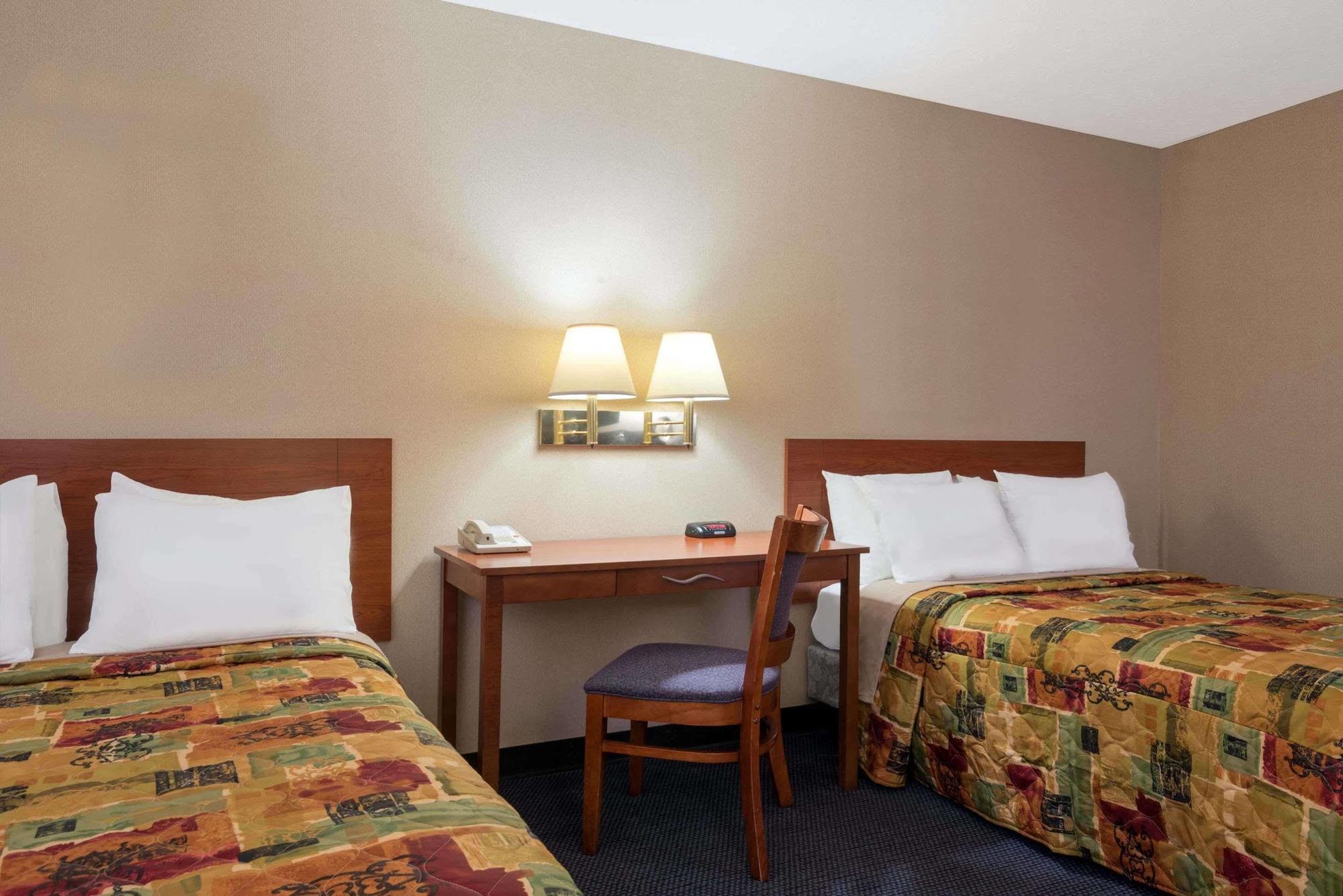 Knights Inn Elizabethtown Dış mekan fotoğraf